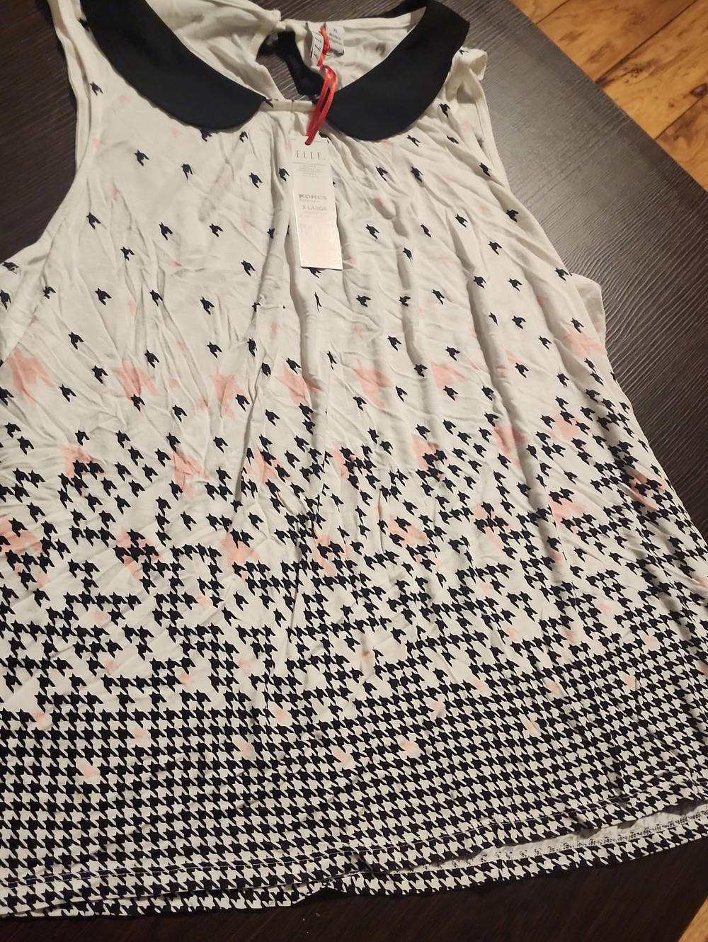 Elle Sleeveless Peter Pan Collar Top in White with Black and Blush Print